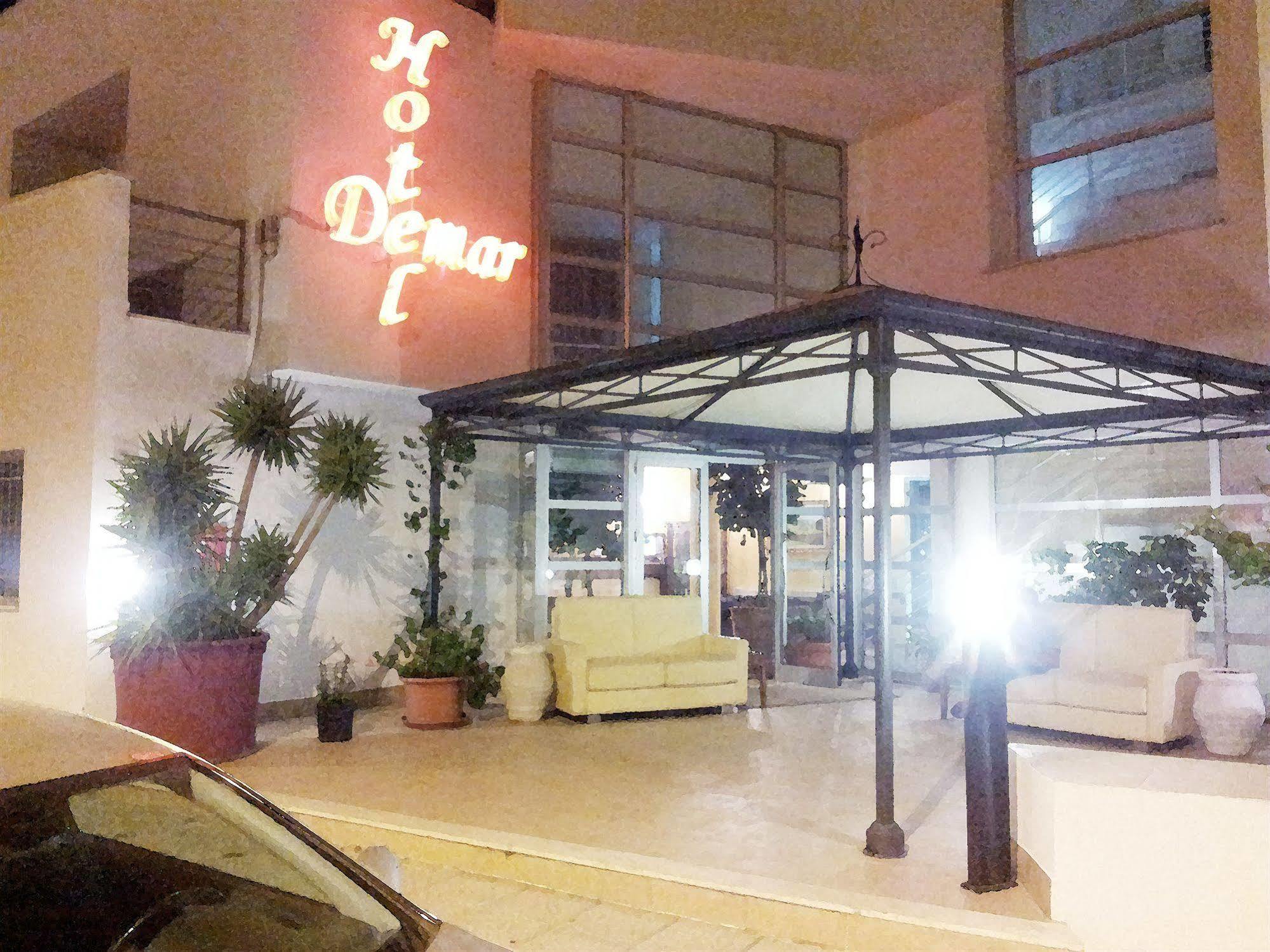 Hotel Demar ออลเบีย ภายนอก รูปภาพ